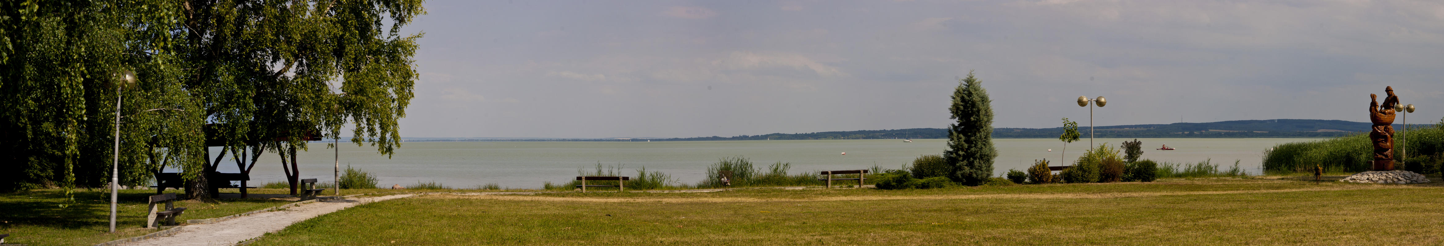 ﻿Balaton. Wir reached the lake.