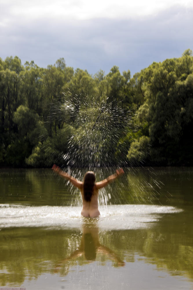 ﻿Nude photos at the old Drava-beach.