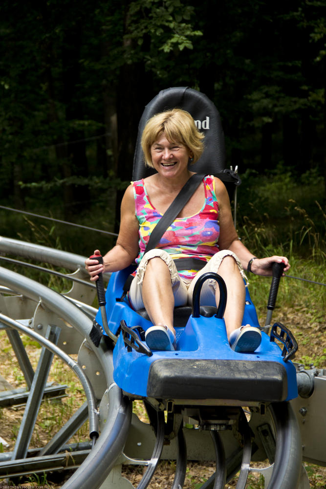 ﻿Mecsextrem. Grandma Husi thrilled by speed.