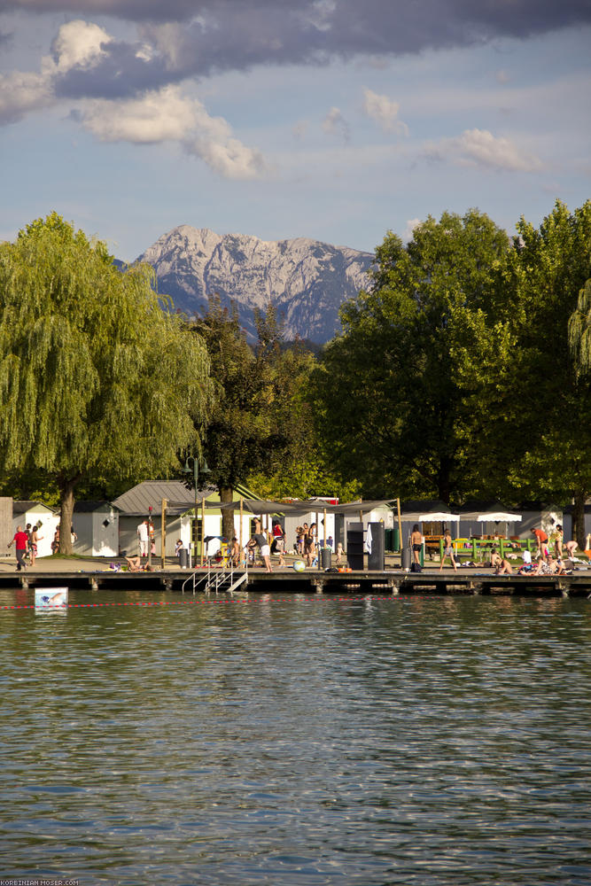 ﻿View over the Wörthersee.