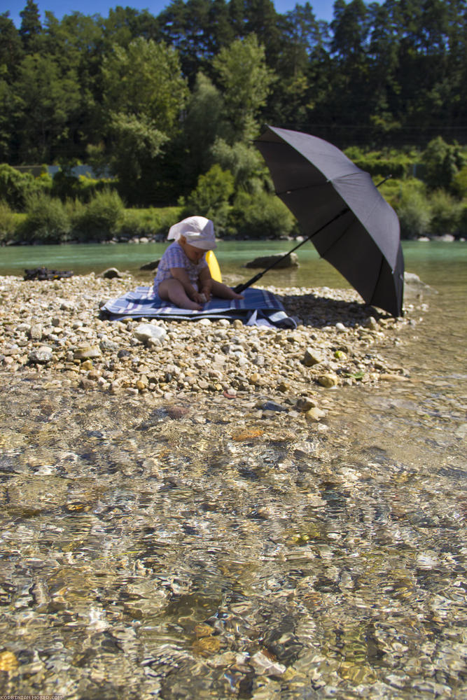 ﻿Best resting place of the whole tour. An ice cold mountain stream flows into the Drava here and offers us a beautiful little gravel beach.