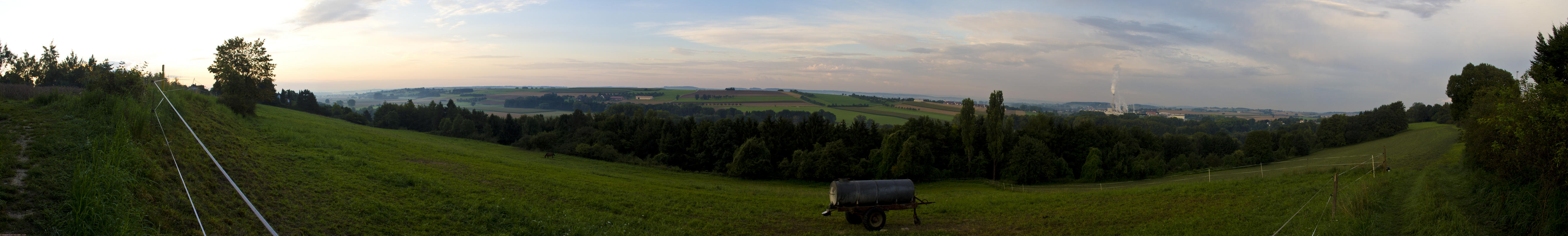 ﻿Ehingen. Morning atmosphere on the hill.