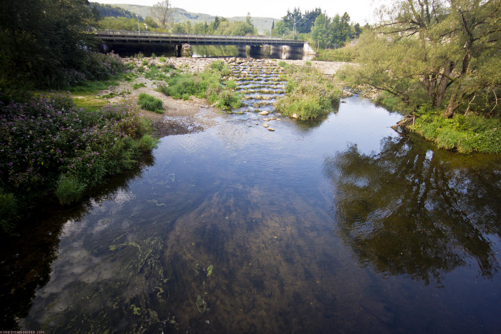 ﻿Incredible, but true. Some kilometers upstream there's water in the riverbed again.