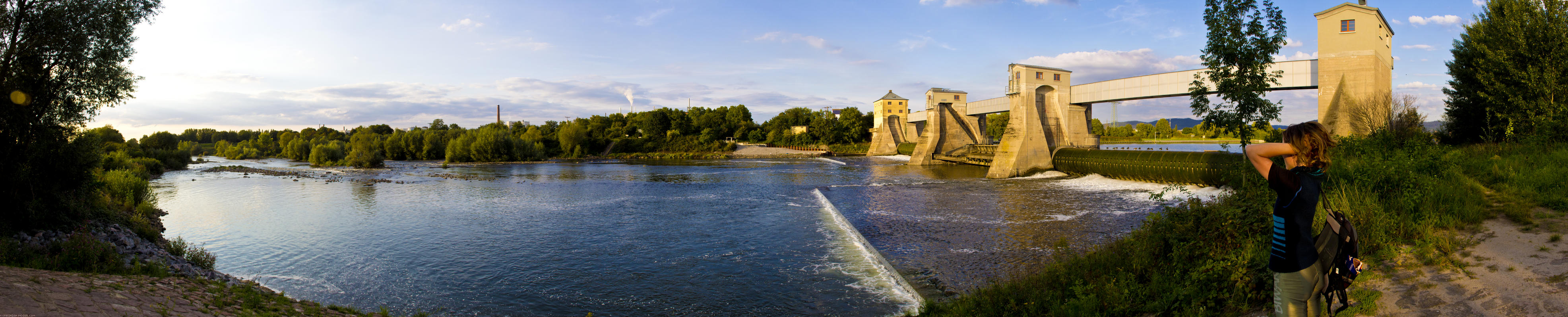 ﻿Neckarhausen. At the dyke.