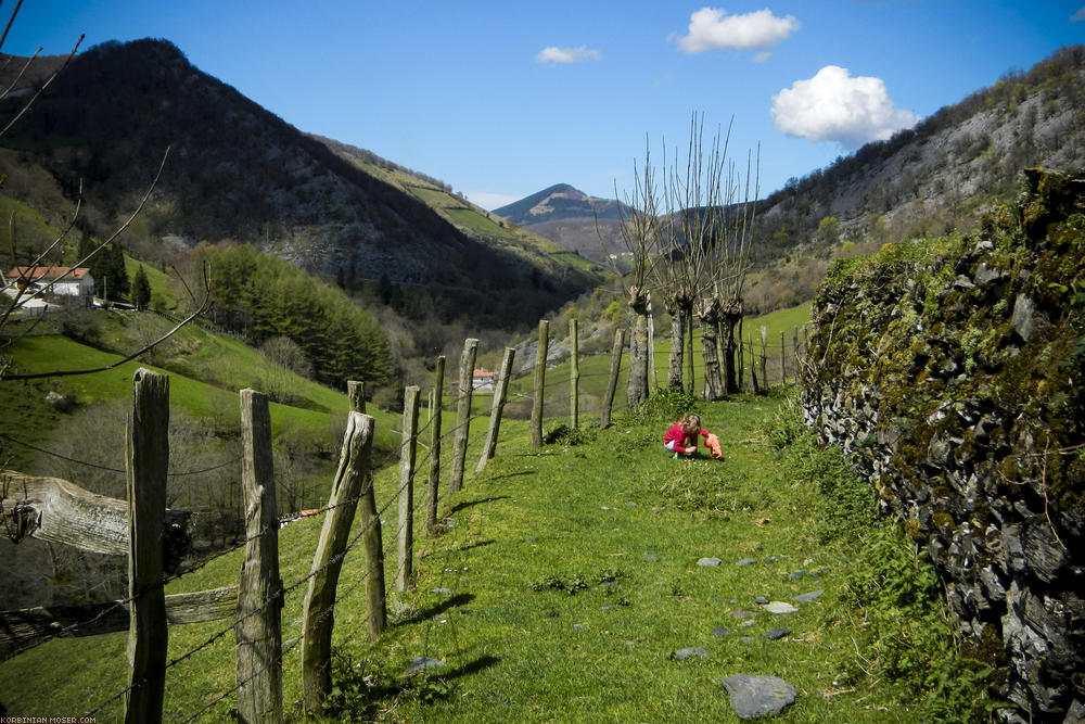 Camino de Santjátszó. Heavy-load pilgrimage in April-May 2014.