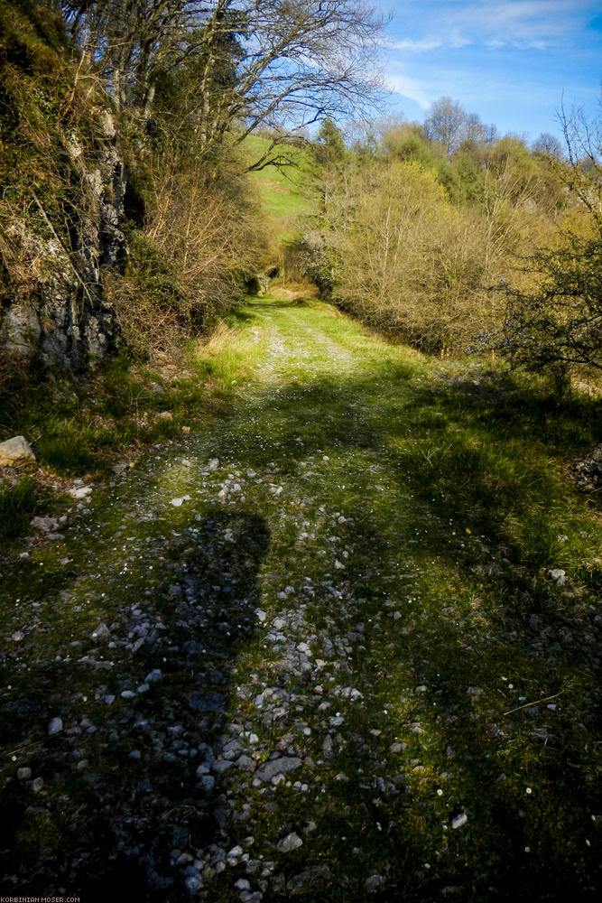 Camino de Santjátszó. Heavy-load pilgrimage in April-May 2014.