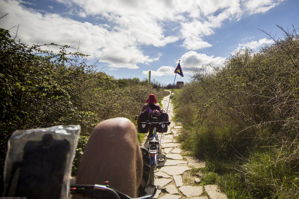 Camino de Santjátszó. Heavy-load pilgrimage in April-May 2014.