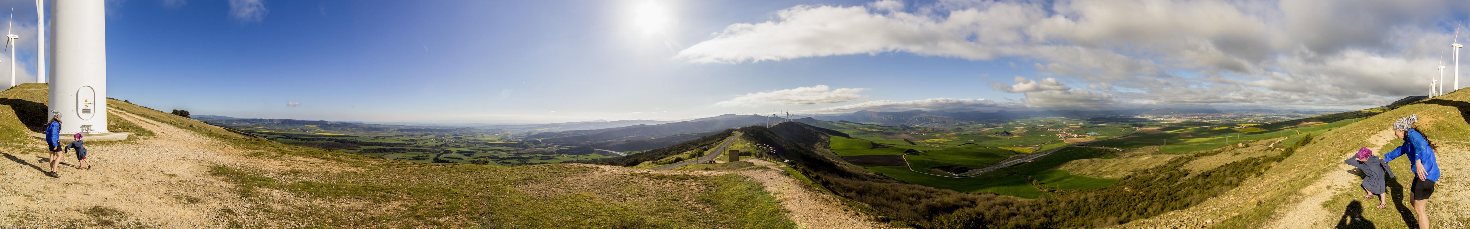 Camino de Santjátszó. Heavy-load pilgrimage in April-May 2014.