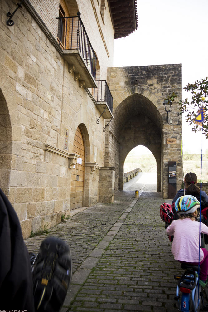 Camino de Santjátszó. Heavy-load pilgrimage in April-May 2014.