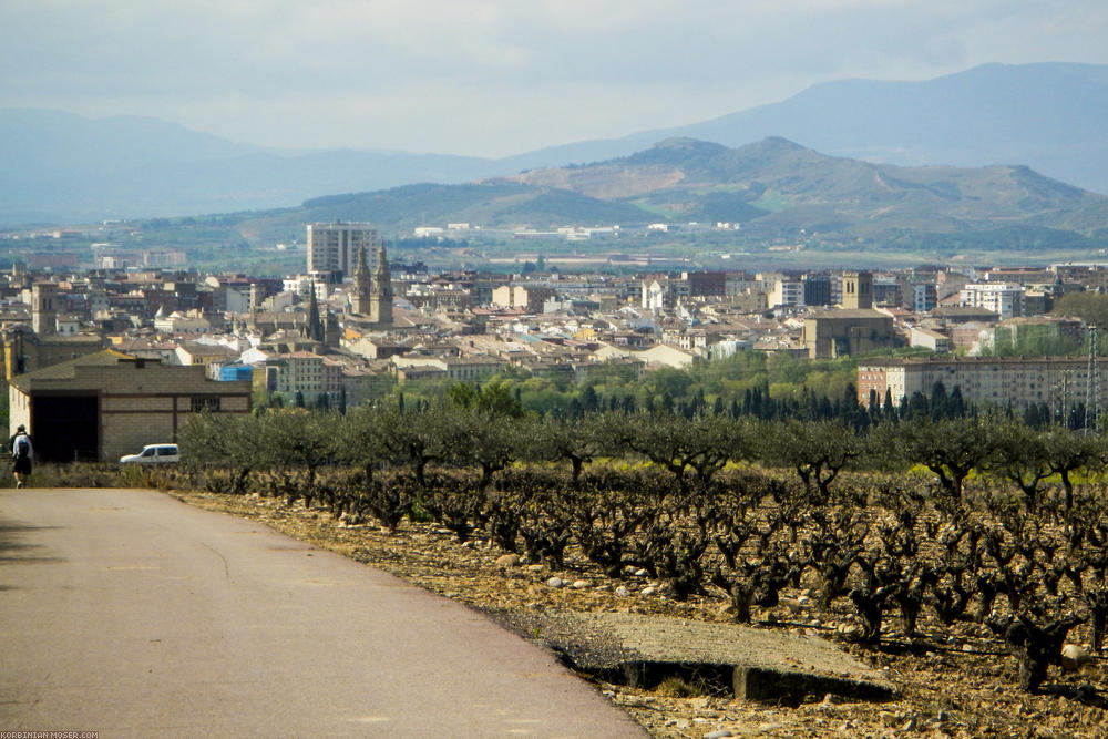 Camino de Santjátszó. Heavy-load pilgrimage in April-May 2014.