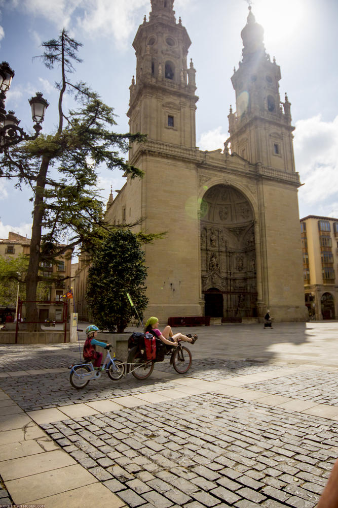 Camino de Santjátszó. Heavy-load pilgrimage in April-May 2014.