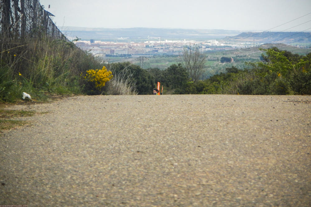 Camino de Santjátszó. Heavy-load pilgrimage in April-May 2014.