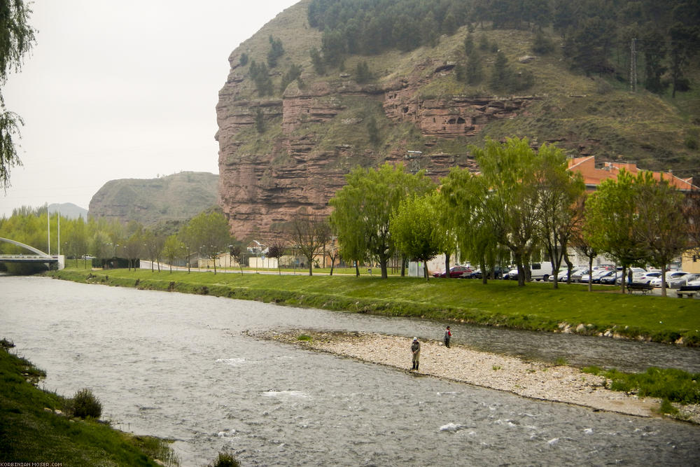 Camino de Santjátszó. Heavy-load pilgrimage in April-May 2014.