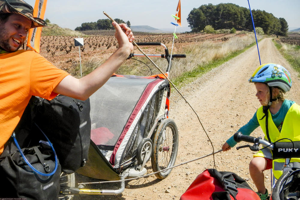 Camino de Santjátszó. Heavy-load pilgrimage in April-May 2014.