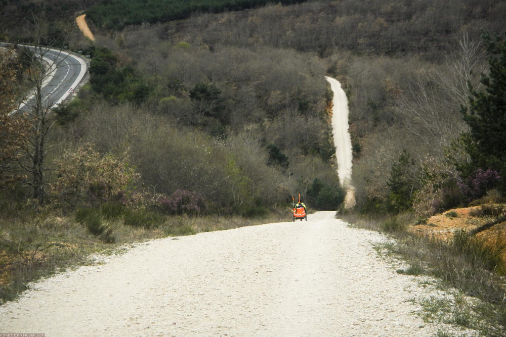 Camino de Santjátszó. Heavy-load pilgrimage in April-May 2014.