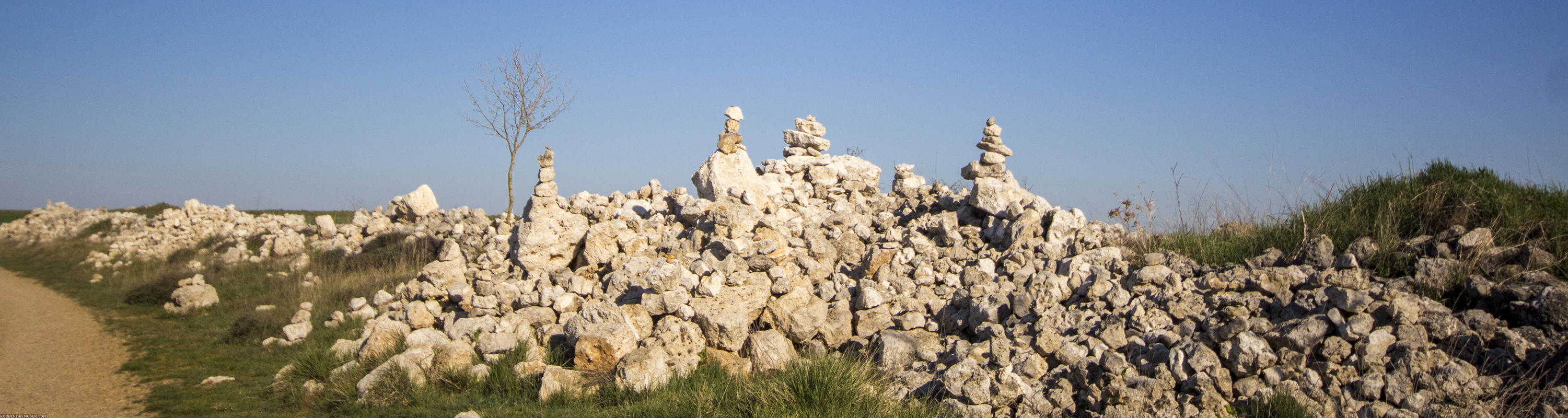 Camino de Santjátszó. Heavy-load pilgrimage in April-May 2014.