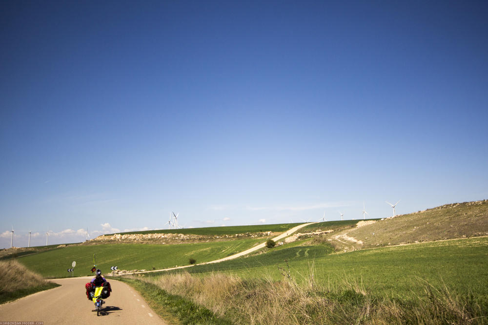 Camino de Santjátszó. Heavy-load pilgrimage in April-May 2014.