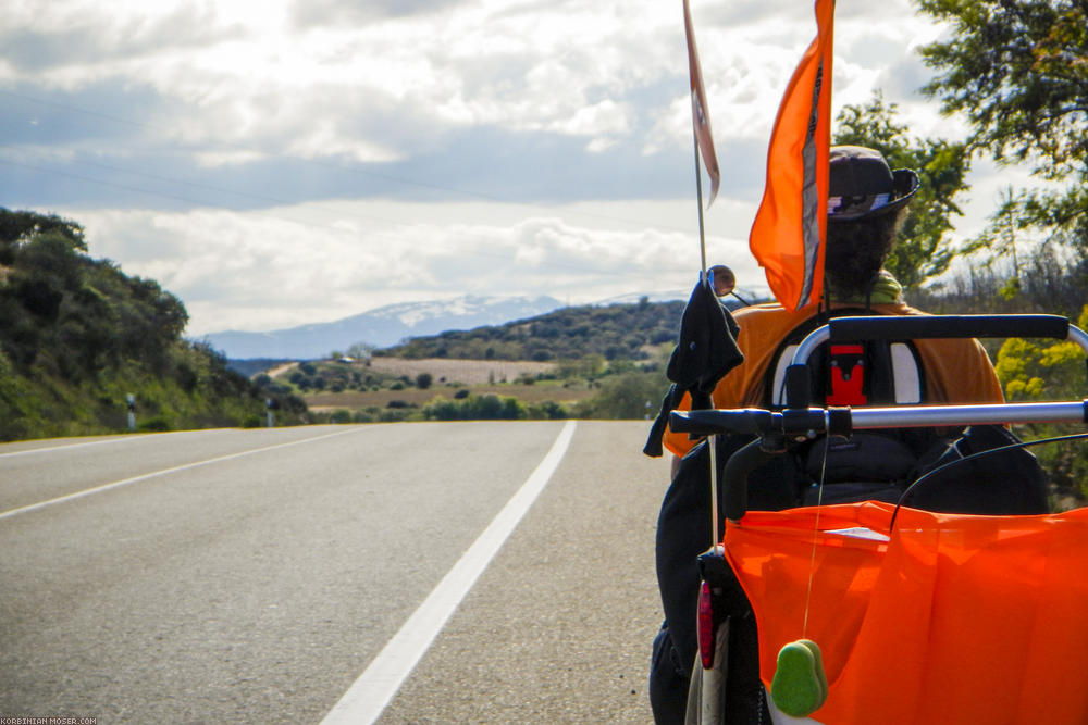 Camino de Santjátszó. Heavy-load pilgrimage in April-May 2014.