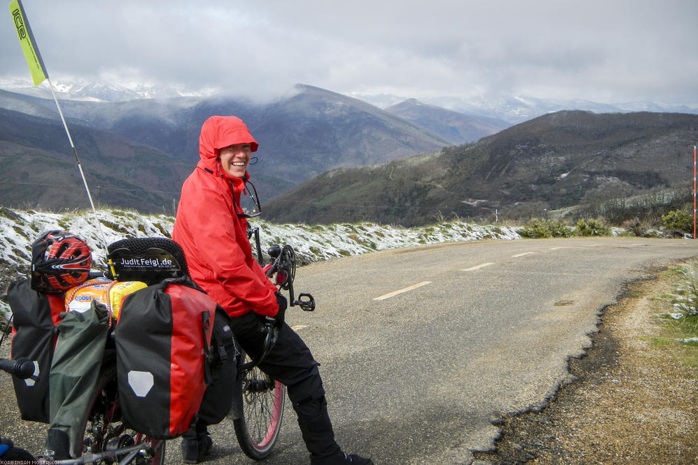 Camino de Santjátszó. Heavy-load pilgrimage in April-May 2014.