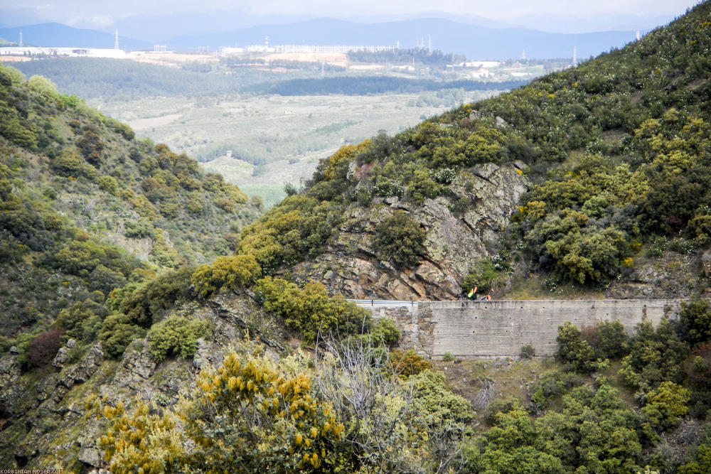 Camino de Santjátszó. Heavy-load pilgrimage in April-May 2014.