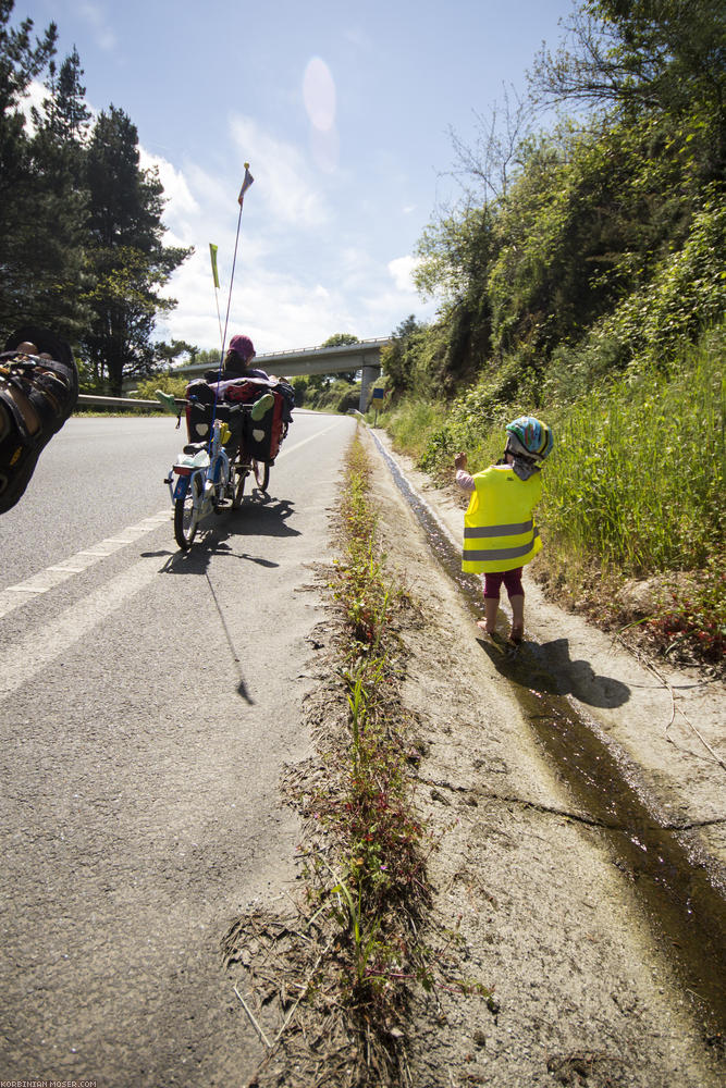 Camino de Santjátszó. Heavy-load pilgrimage in April-May 2014.