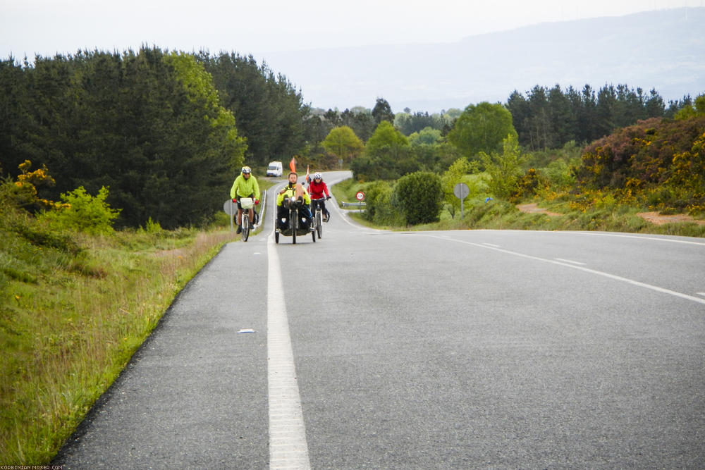 Camino de Santjátszó. Heavy-load pilgrimage in April-May 2014.