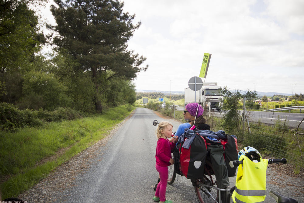 Camino de Santjátszó. Heavy-load pilgrimage in April-May 2014.