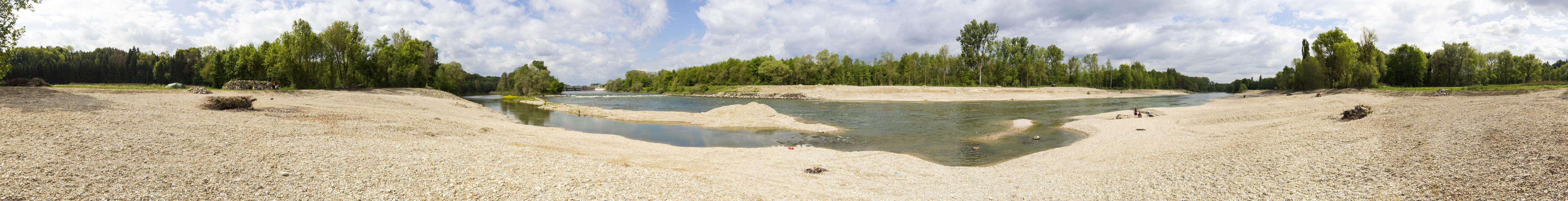 Rain cycling along Isar and Danube, May 2014.