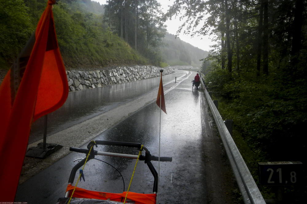 Rain cycling along Isar and Danube, May 2014.