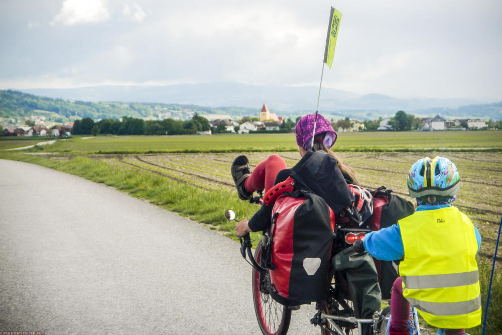 Rain cycling along Isar and Danube, May 2014.