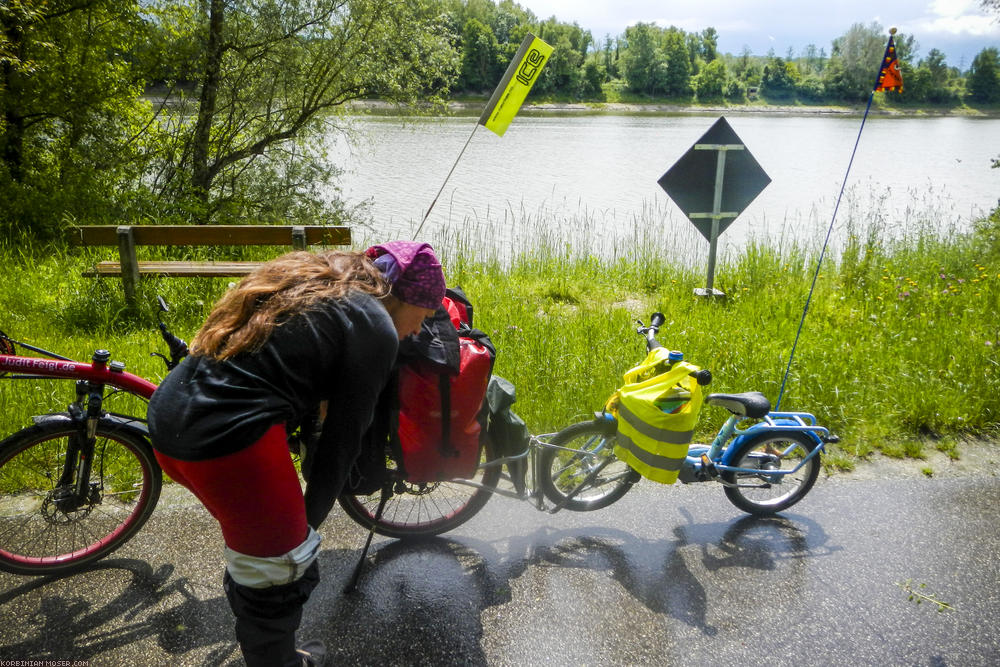 Rain cycling along Isar and Danube, May 2014.