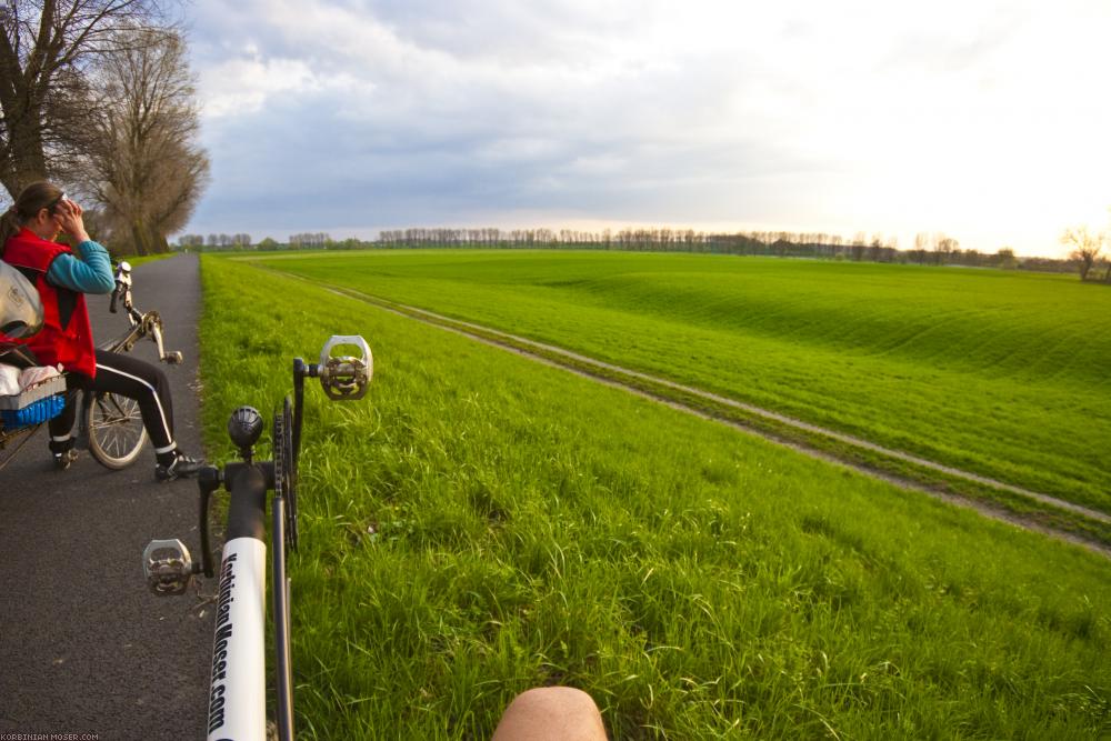 ﻿Benelux biciklitúra. A hideg, a szél és az eső ellenére. Húsvét 2010