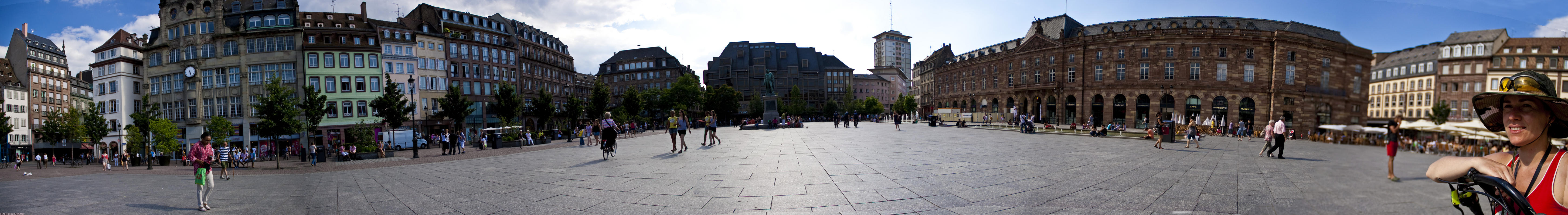 ﻿Strassbourg. Ezt a várost érdemes megtekinteni, mert sok a látnivaló.